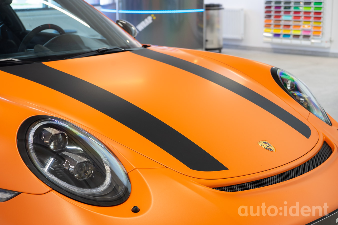 Porsche GT3 Matte orange matteblack stripes
