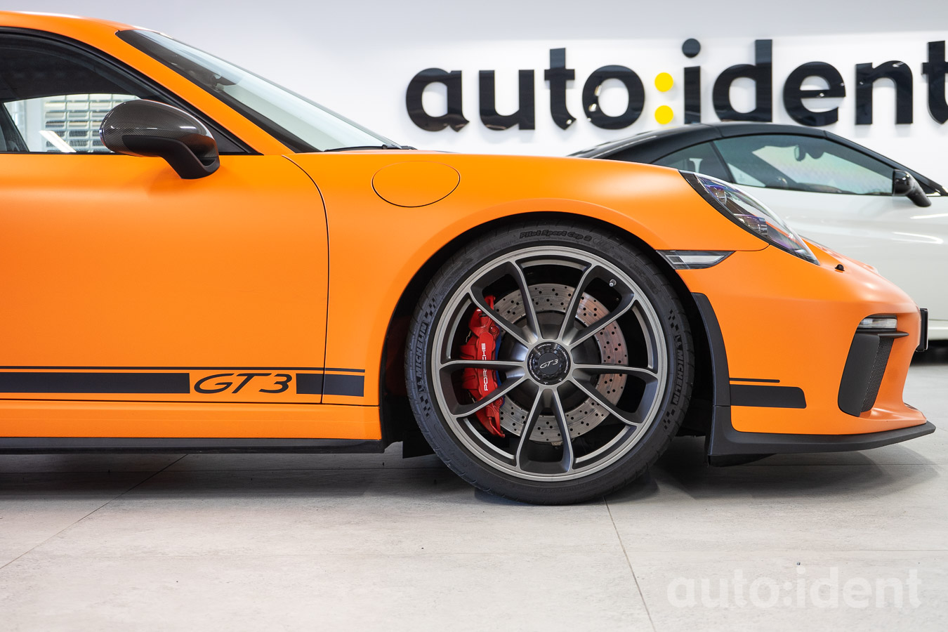 Porsche GT3 Matte orange matteblack stripes