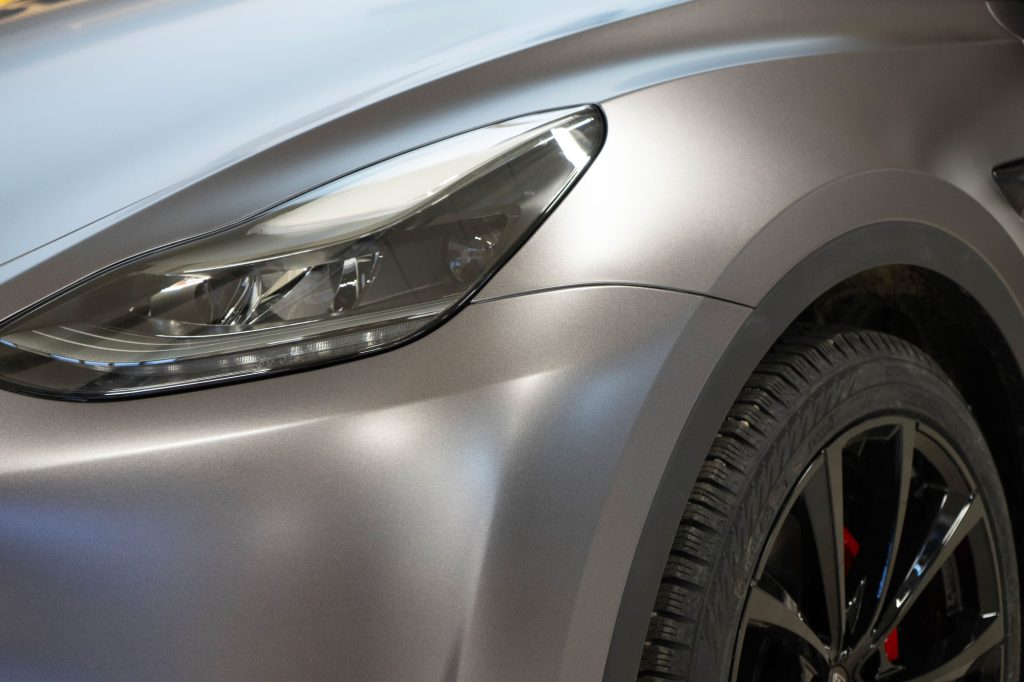 Tesla Model Y, 3M™ Satin Dark Grey, Satin