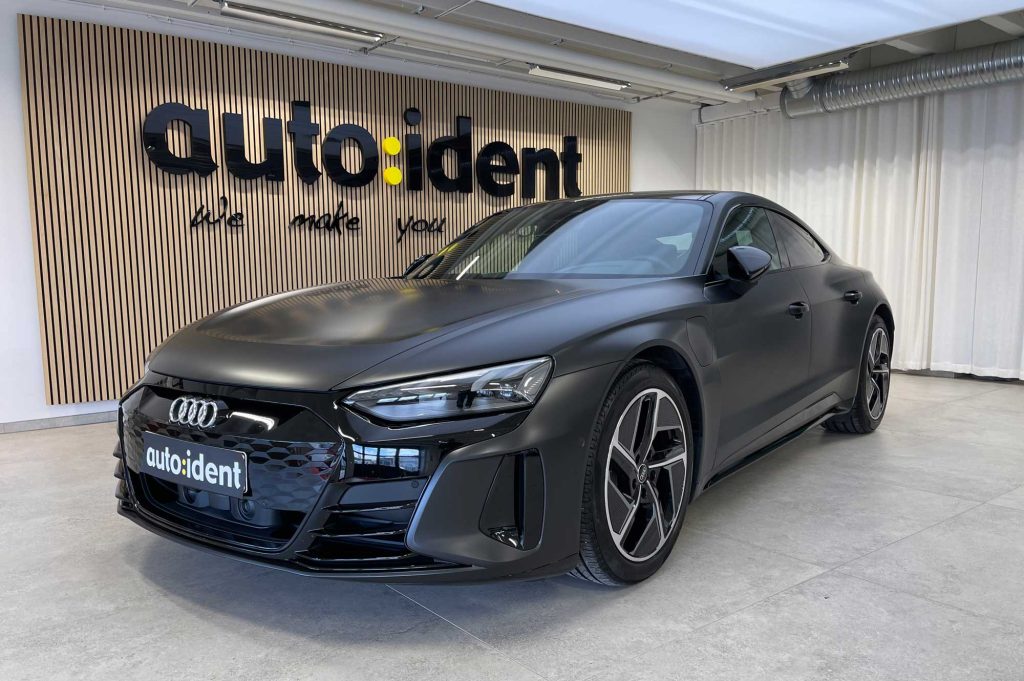 Audi E-Tron GT - Satin Black