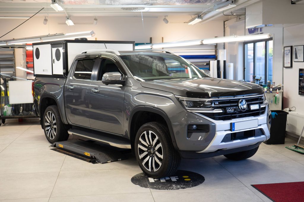 volkswagen amarok - ppf, dekor och logo