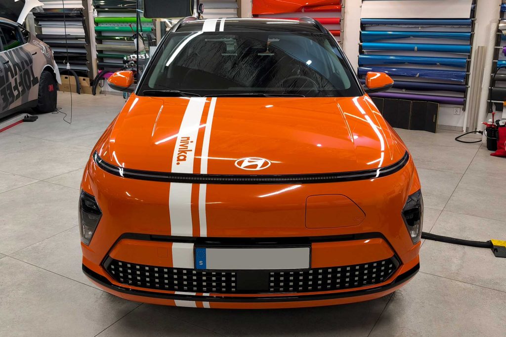 Hyundai Kona - Oracal 970 Orange