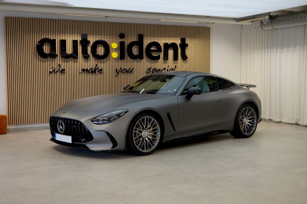 Mercedes AMG GT - Avery Gunmetal