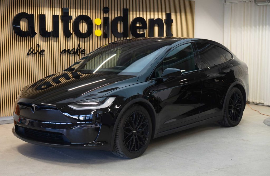 Tesla Model X - 3M™ High Gloss Black