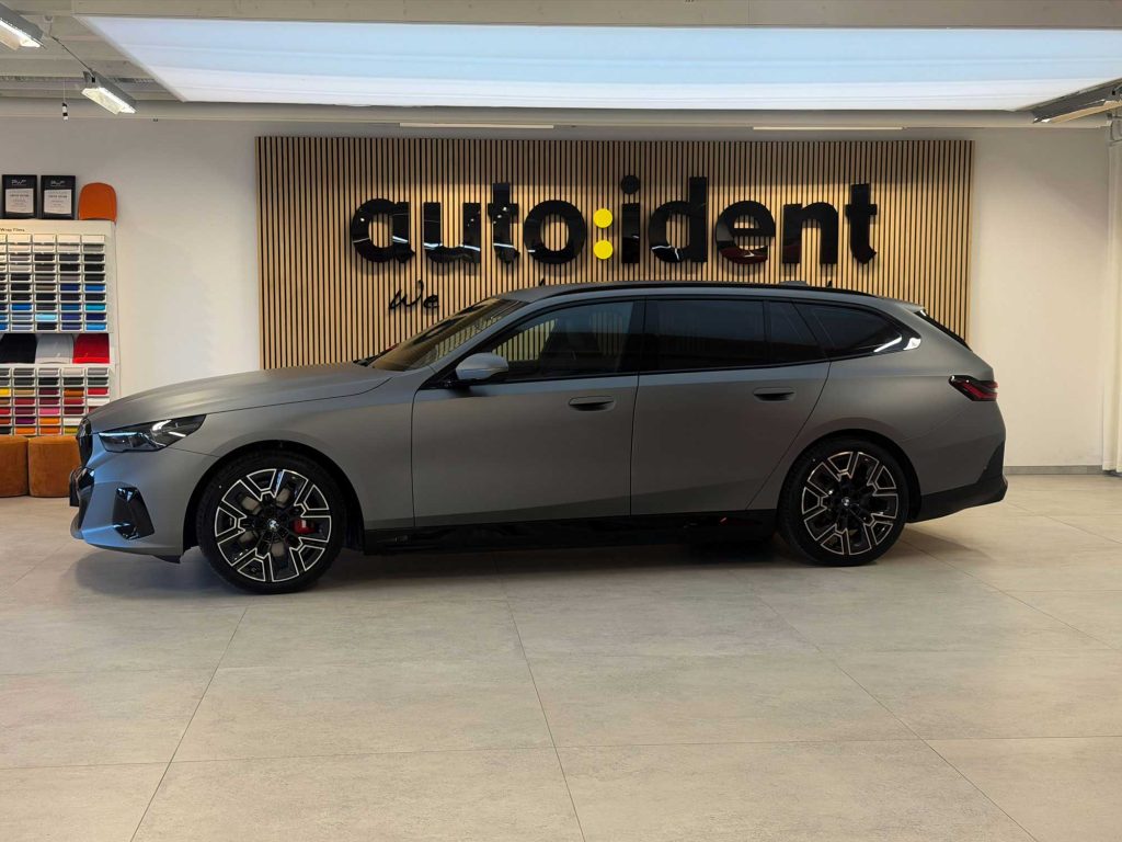 BMW 5-series - Avery Matte Metallic Gunmetal