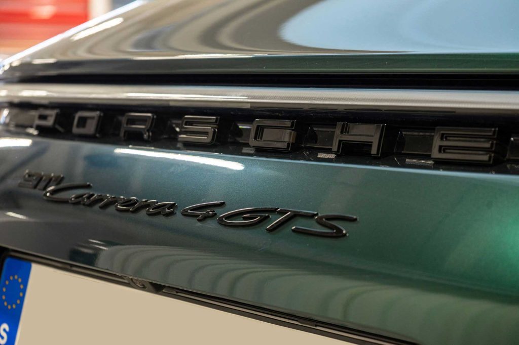 Porsche Carrera 4 GTS - Colored PPF