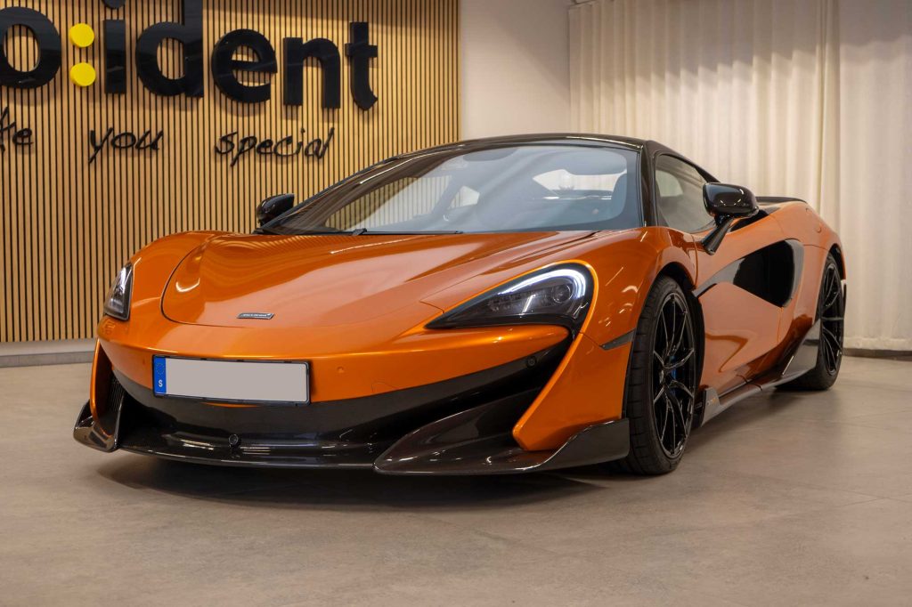 Mclaren 570 S - Oracal Tangerine Dream